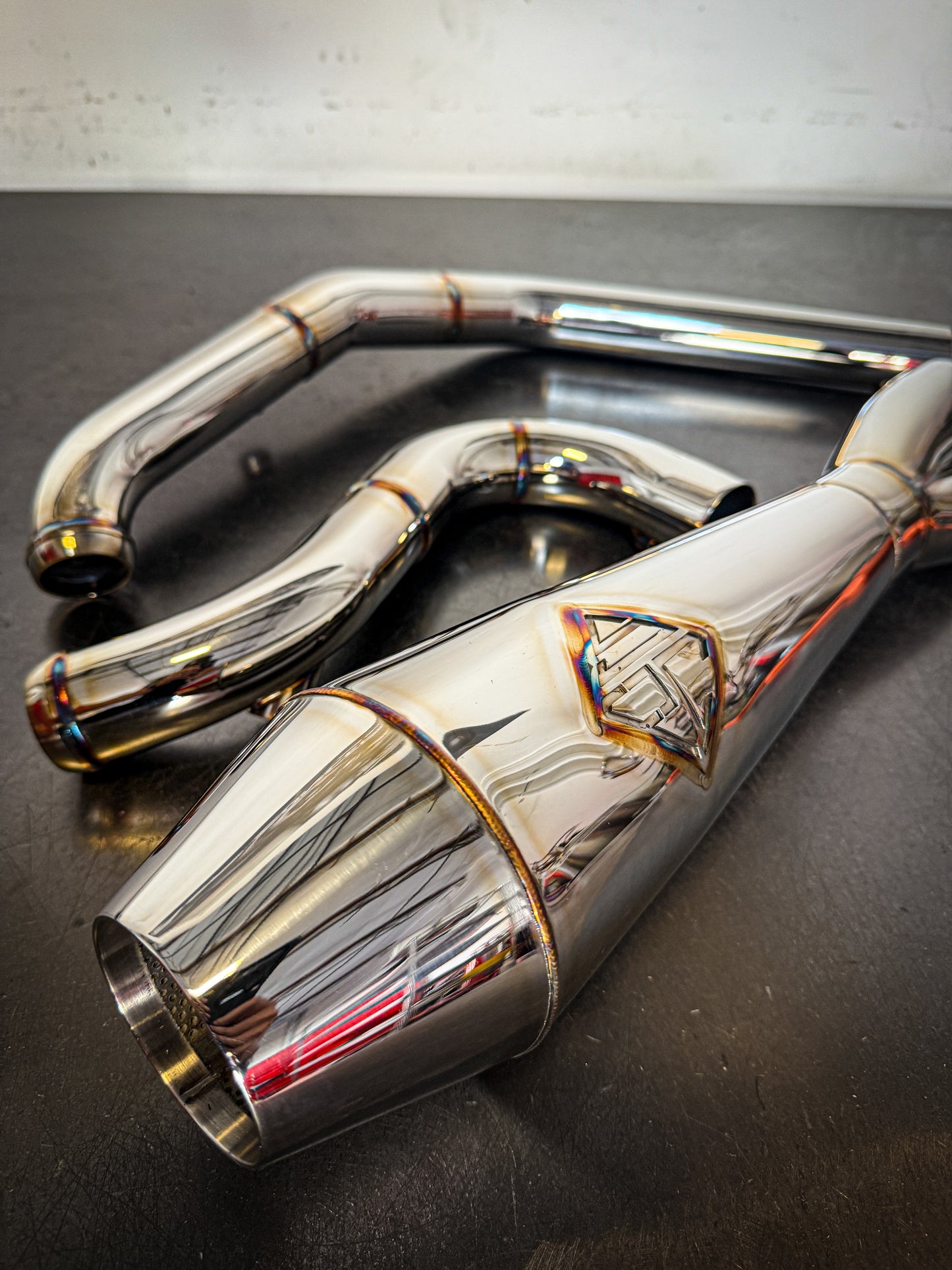 2018-2025 M8 SOFTAIL - LANESPLITTER